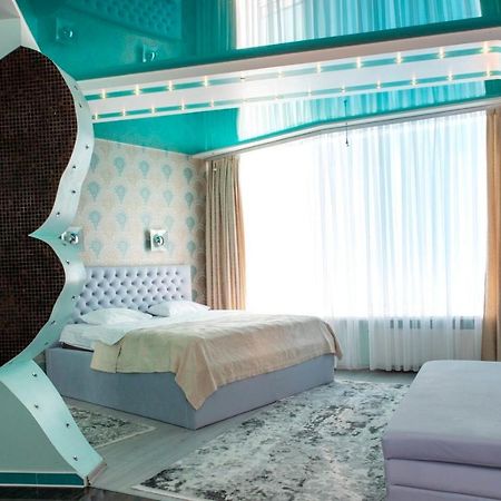 Seven Eleven Apartment Hotel In Most City Dněpropetrovsk Exteriér fotografie