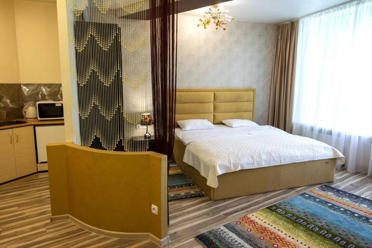 Seven Eleven Apartment Hotel In Most City Dněpropetrovsk Exteriér fotografie