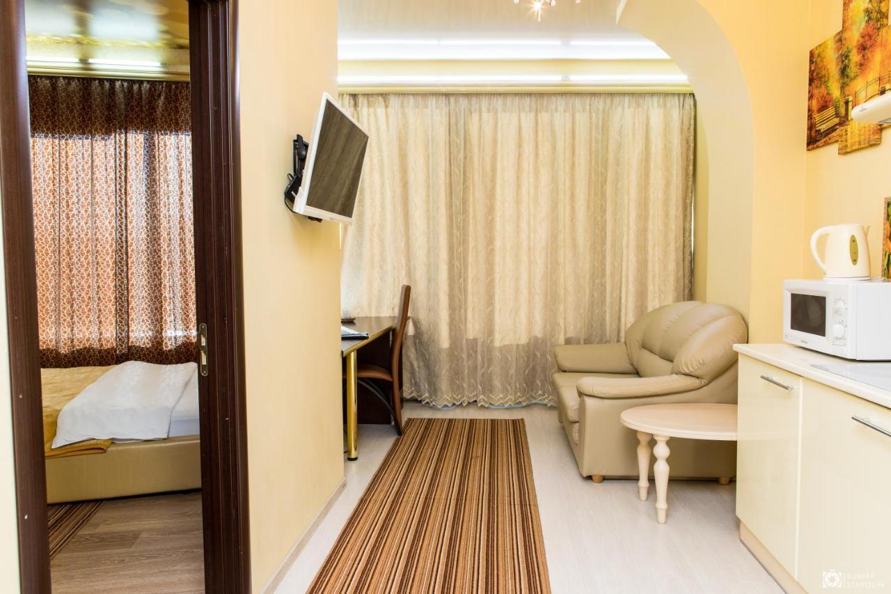 Seven Eleven Apartment Hotel In Most City Dněpropetrovsk Exteriér fotografie